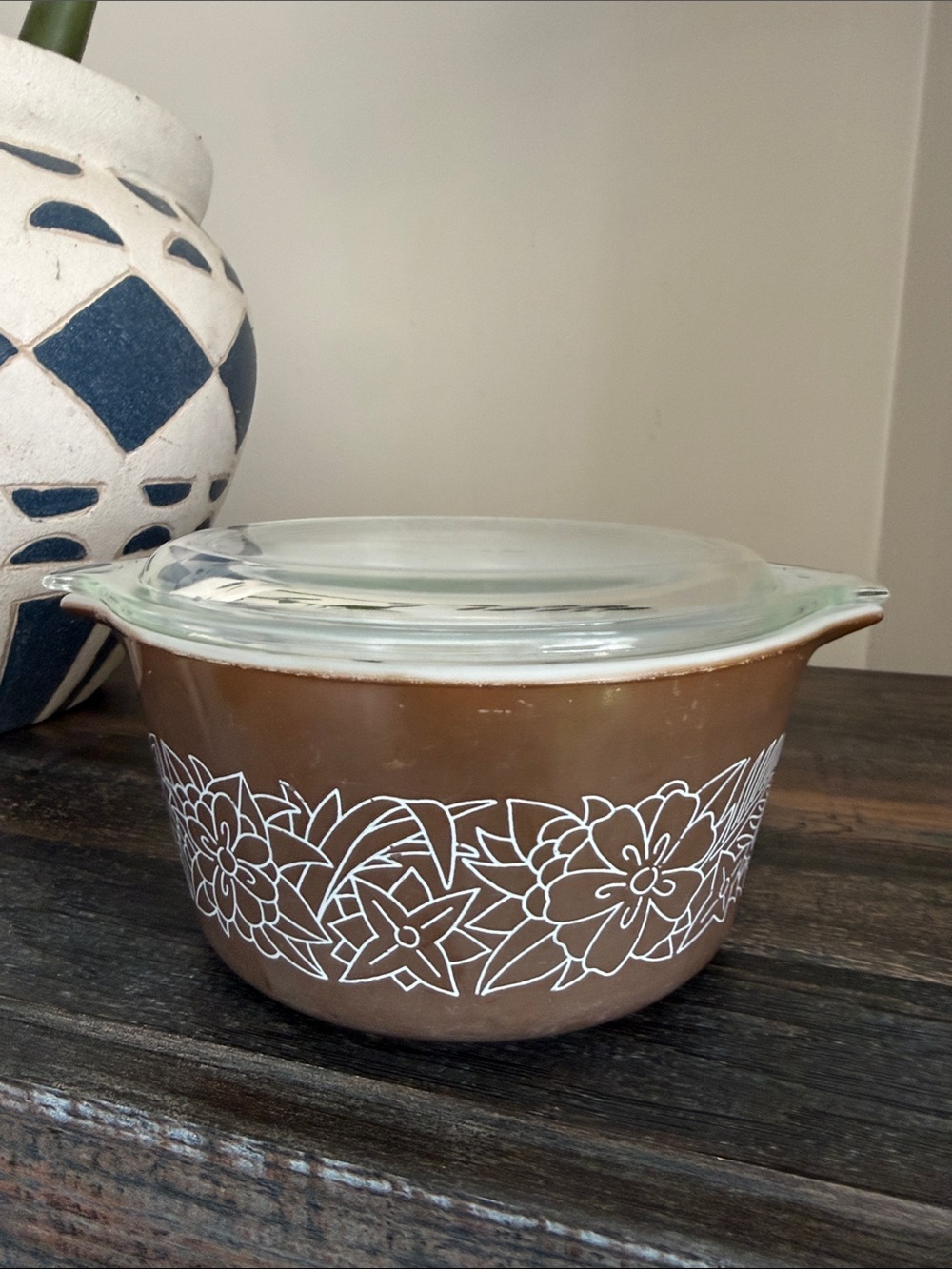 Pyrex Woodland casserole dishes with lids #473-B and 471-B set of 2